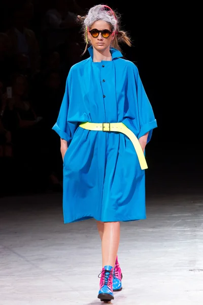 Look 29